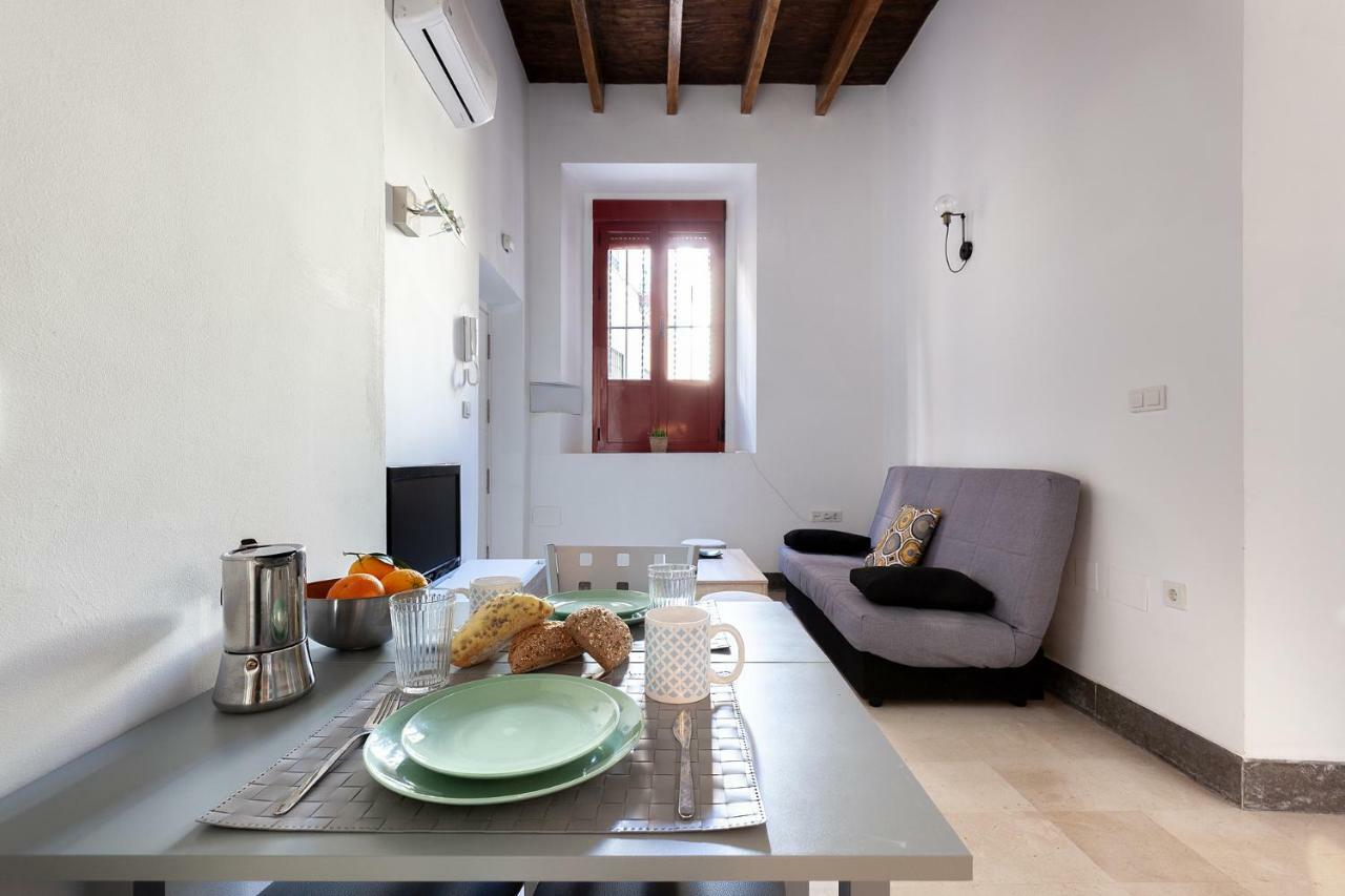 Pasaje Amores Iz. - Tranquilidad Y Vida Cultural En Centro Sevilla 4Px Sevilha Exterior foto